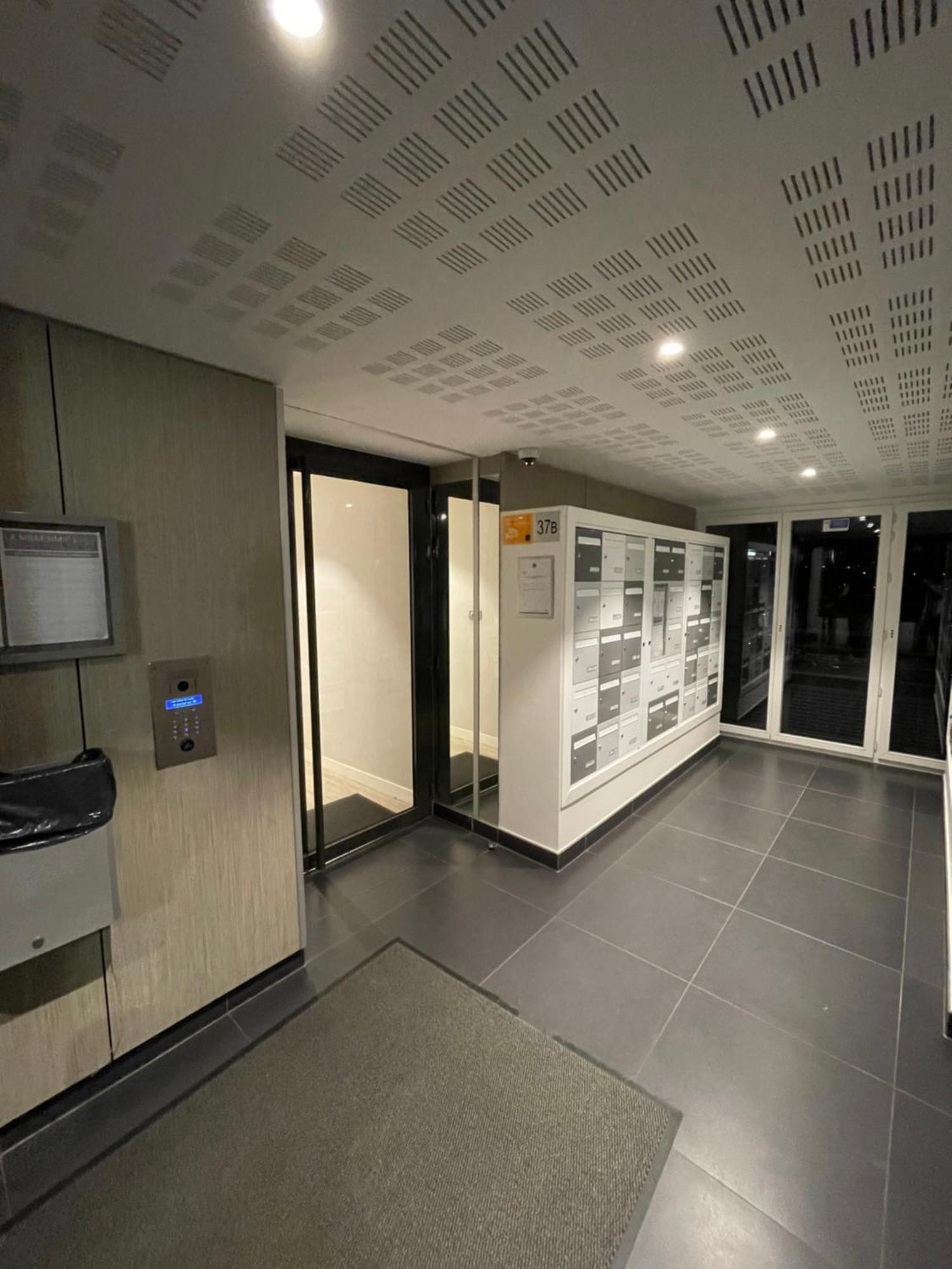 Appartement Lahcen Thorigny-sur-Marne Luaran gambar