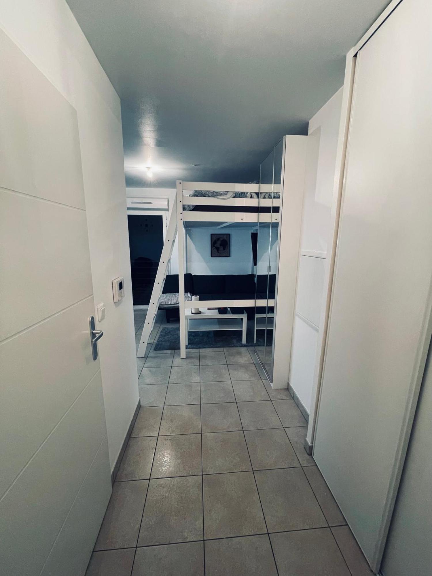 Appartement Lahcen Thorigny-sur-Marne Luaran gambar